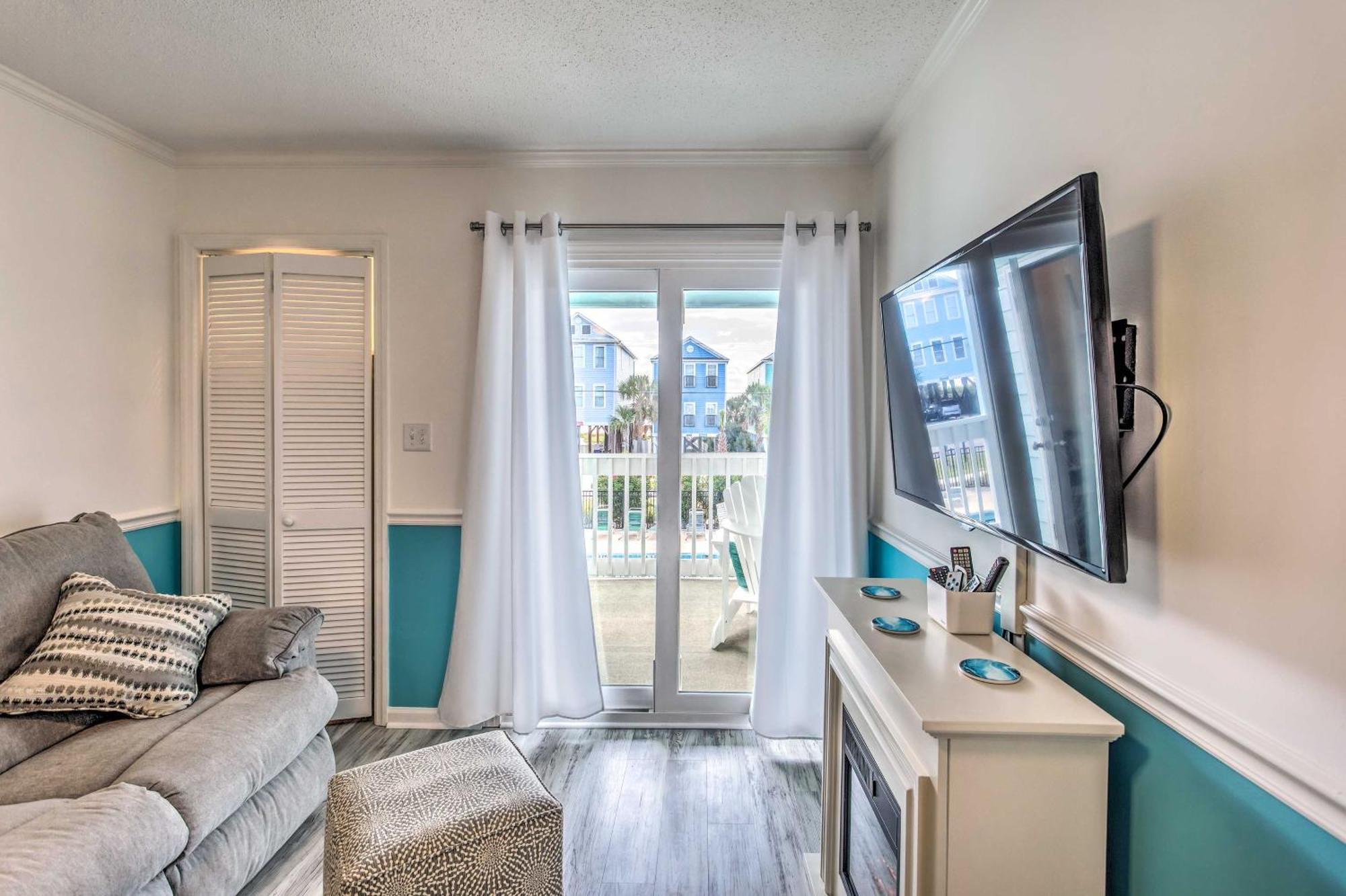 Surfside Beach Escape With Pool - Walk To Ocean! Myrtle Beach Exteriör bild