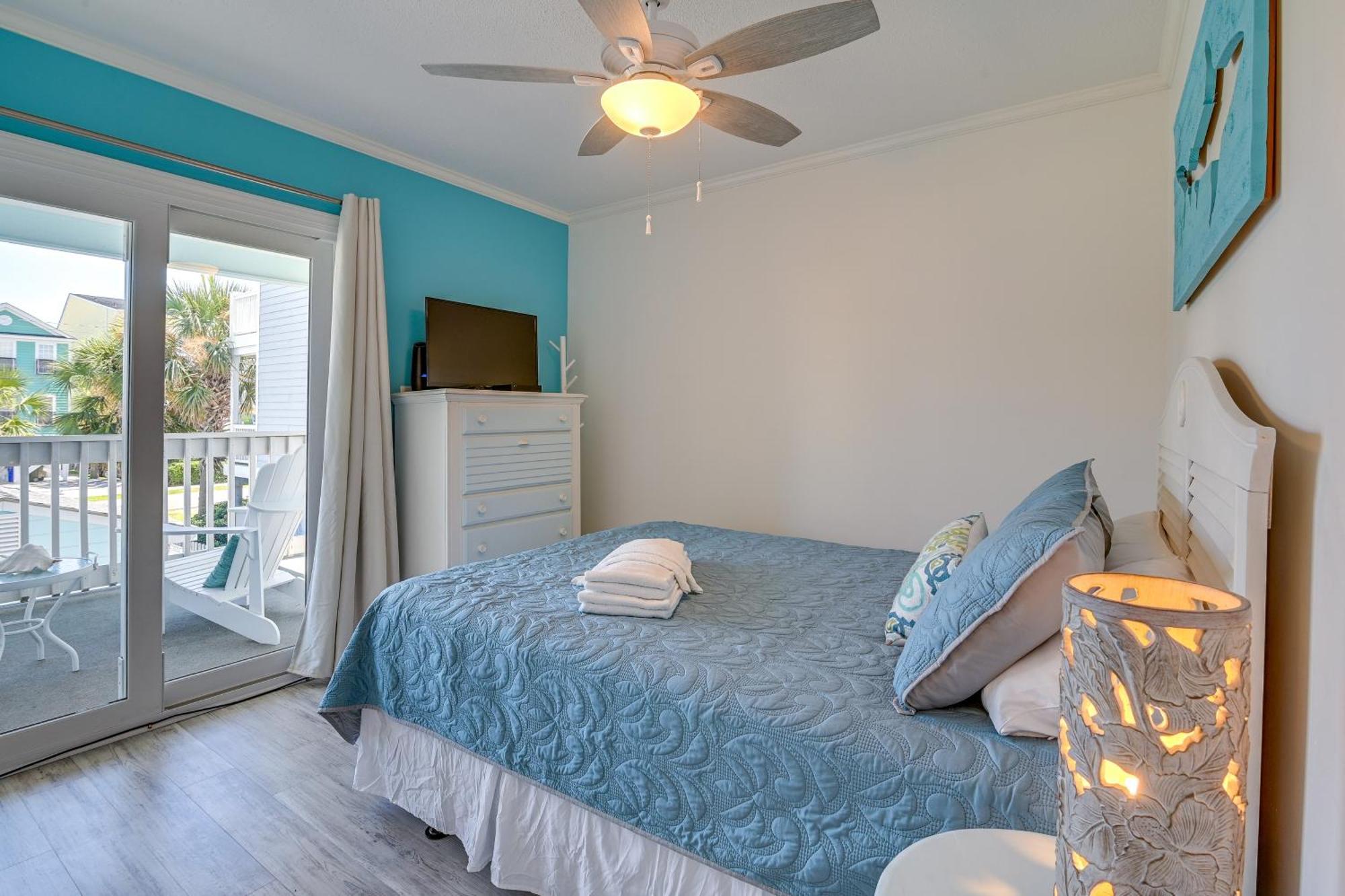 Surfside Beach Escape With Pool - Walk To Ocean! Myrtle Beach Exteriör bild